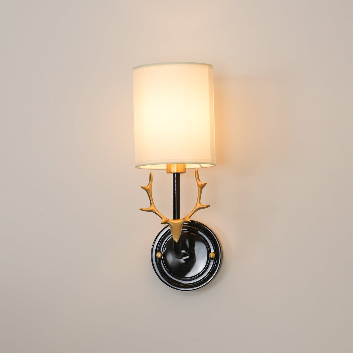Auriviella aplique de pared elegancia Cabeza de ciervo latón
