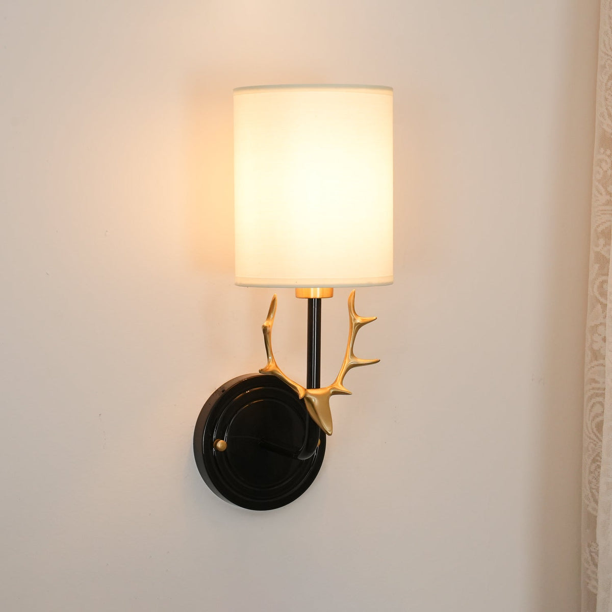 Auriviella aplique de pared elegancia Cabeza de ciervo latón
