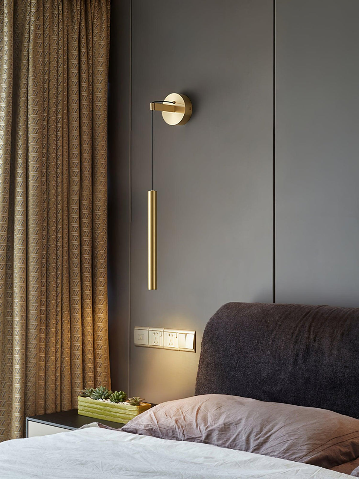 Loxley aplique de pared moderno minimalista lineal de latón