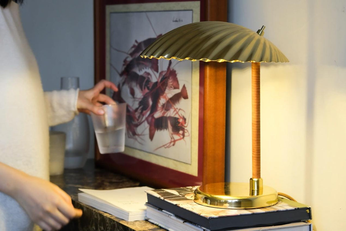 Zorare lámpara de mesa de latón glam