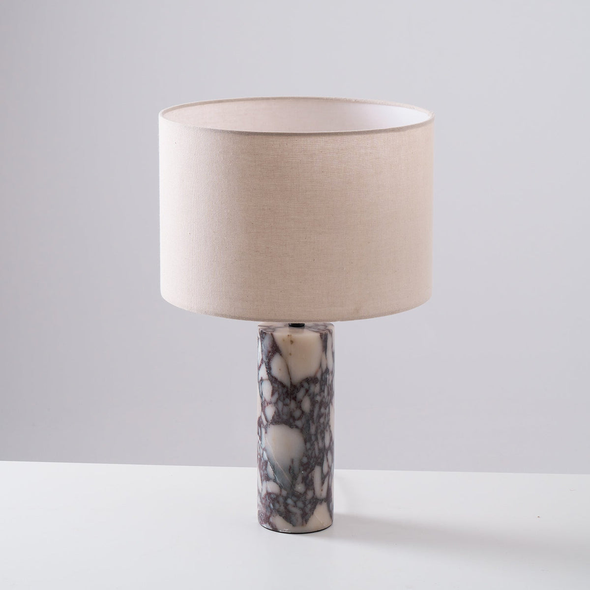Lioralia lámpara de mesa