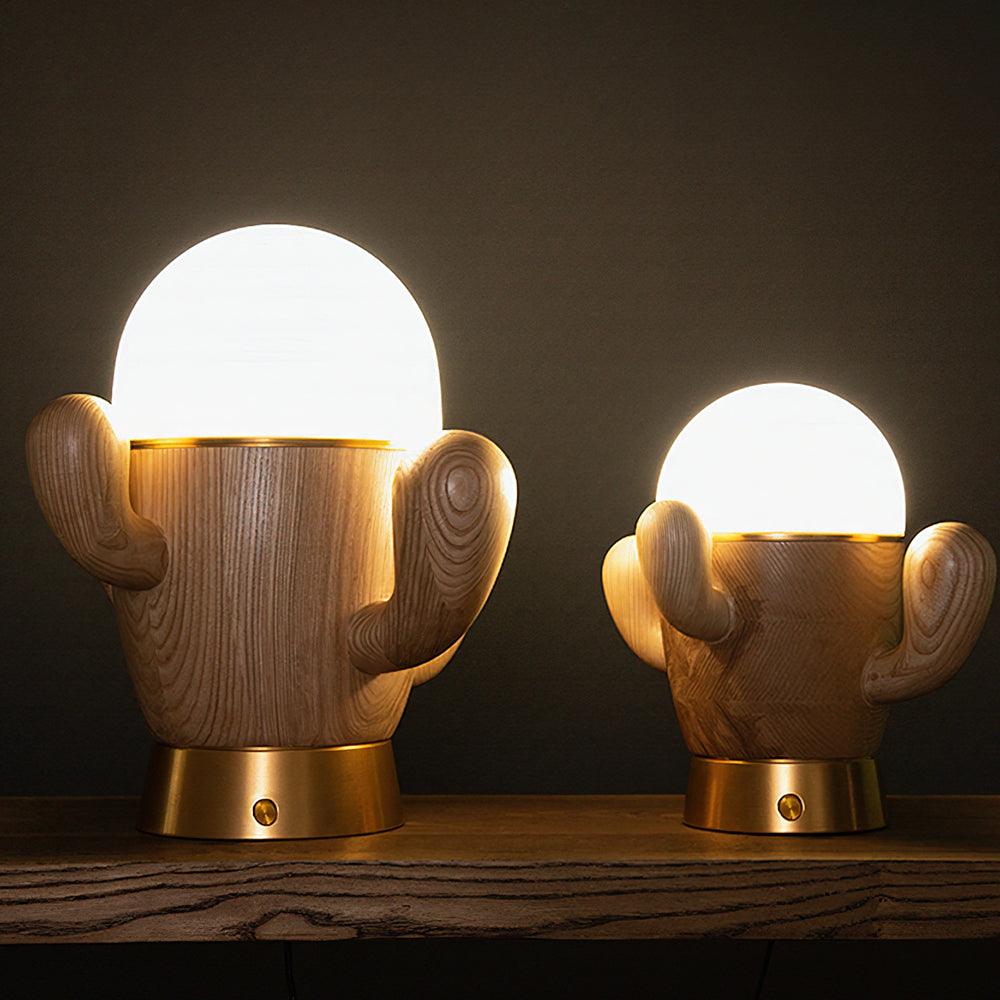 Solivice lámpara de mesa de madera caprichosa