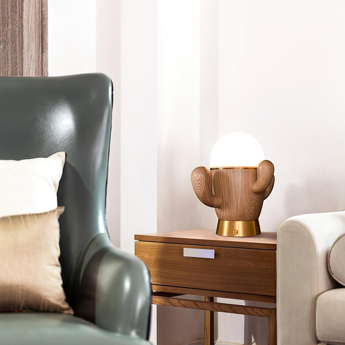 Solivice lámpara de mesa de madera caprichosa
