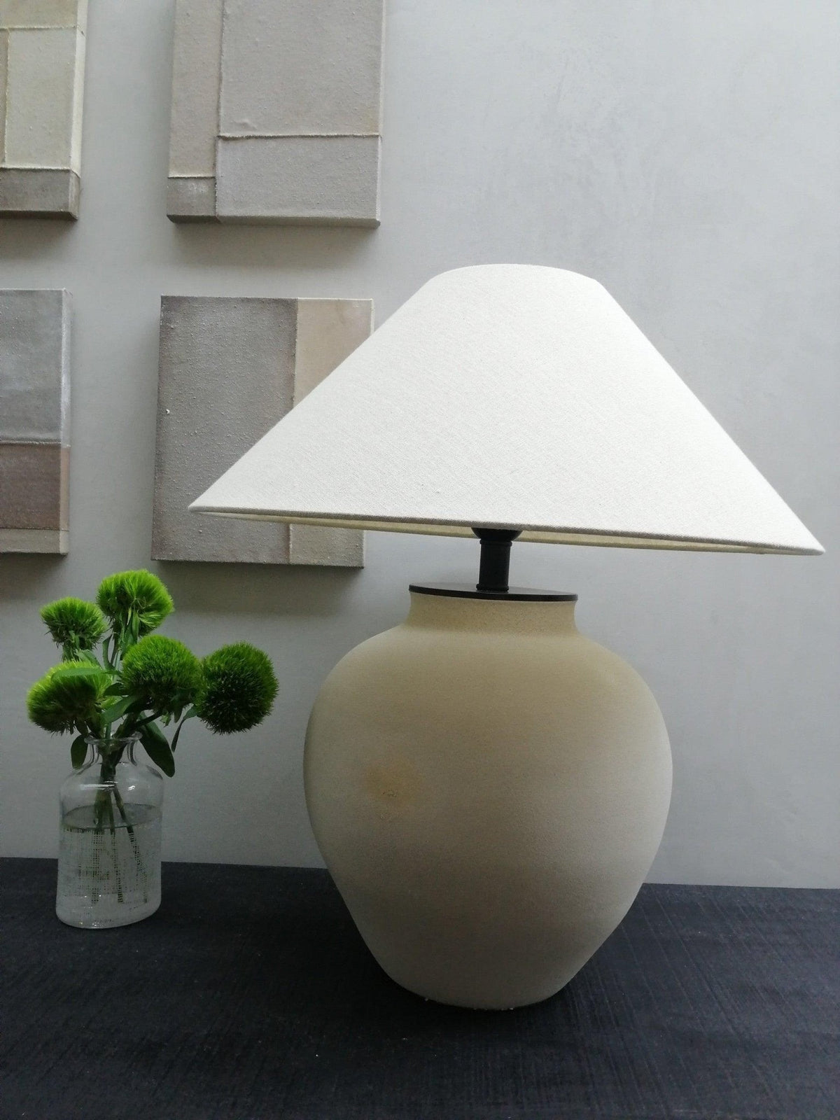 Lumian lámpara de mesa rústica de tejido y cerámica beige