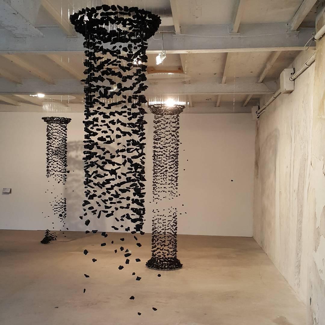 Vaelior lámpara de araña postmoderna de lujo en negro con piedras