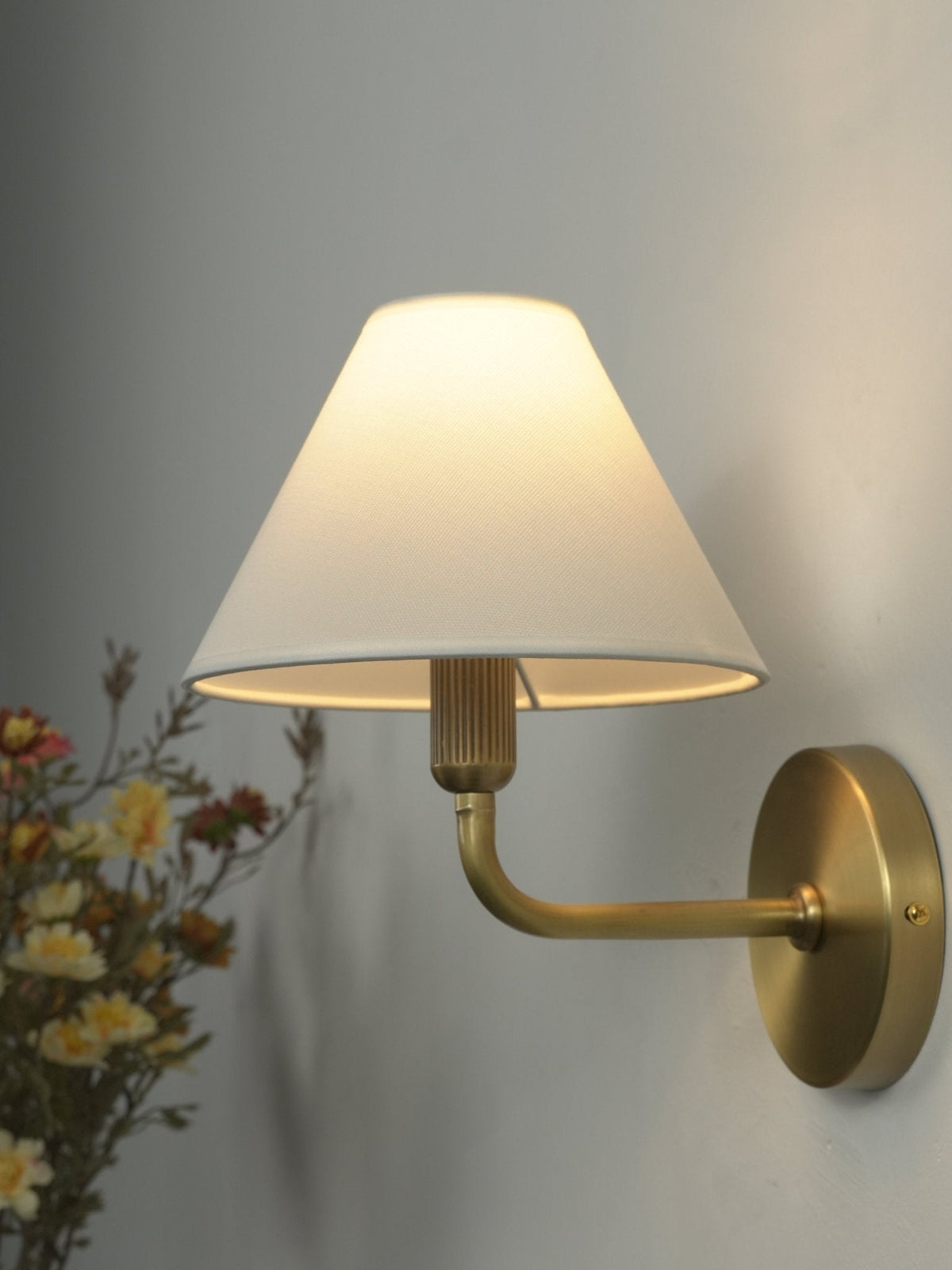 Solivelle aplique de pared en latón