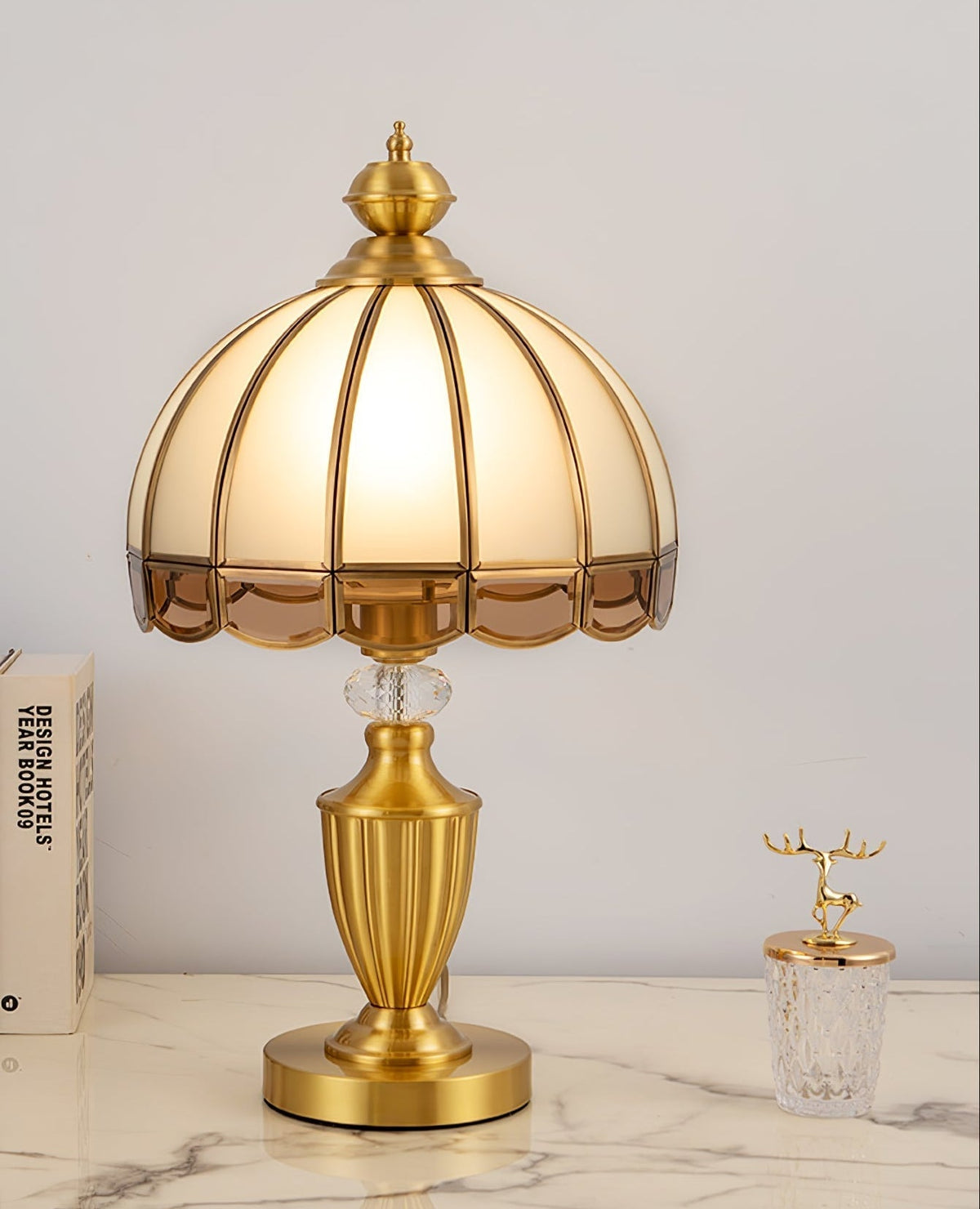 Opaline lámpara de mesa de vidrio clásica