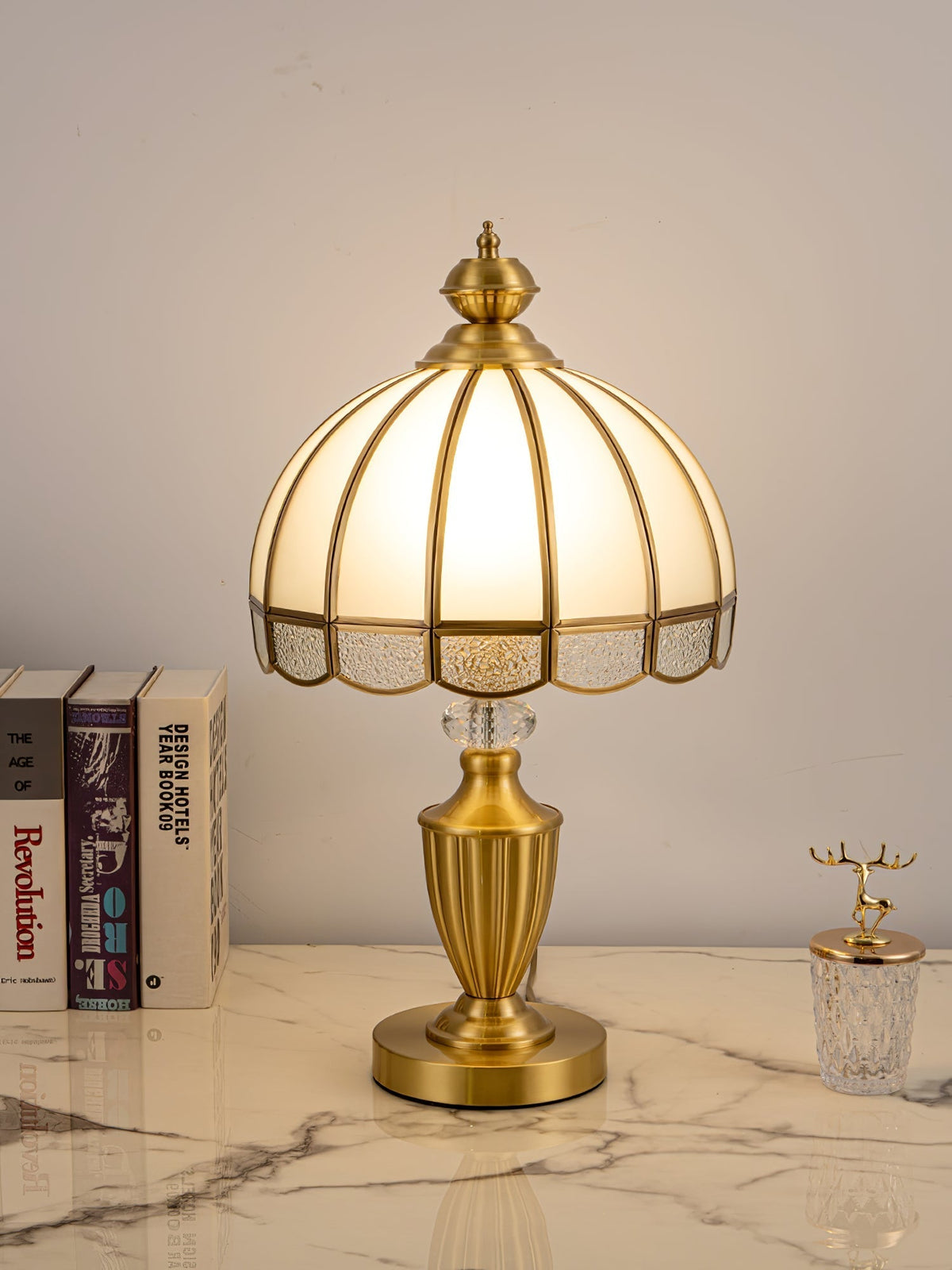 Opaline lámpara de mesa de vidrio clásica
