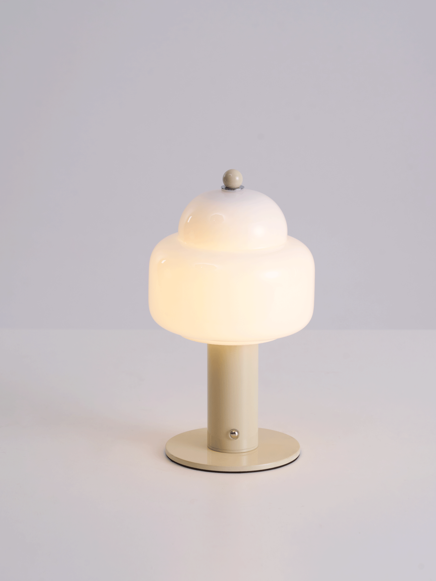 Avenaella lámpara de mesa moderna