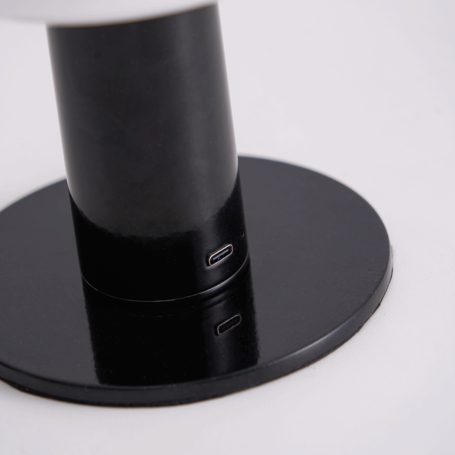 Avenaella lámpara de mesa moderna