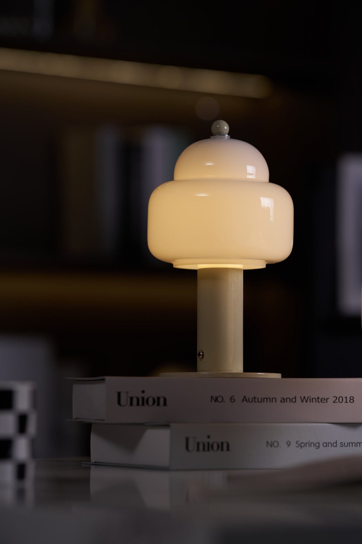 Avenaella lámpara de mesa moderna