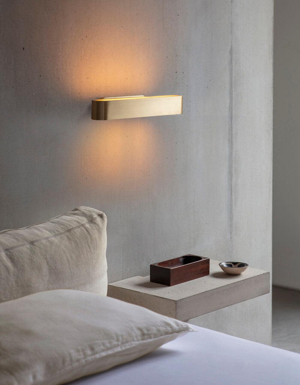 Oriararia aplique de pared latón rejilla ranurada