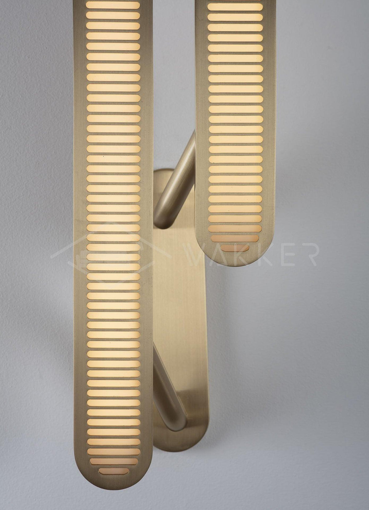 Oriararia aplique de pared latón rejilla ranurada