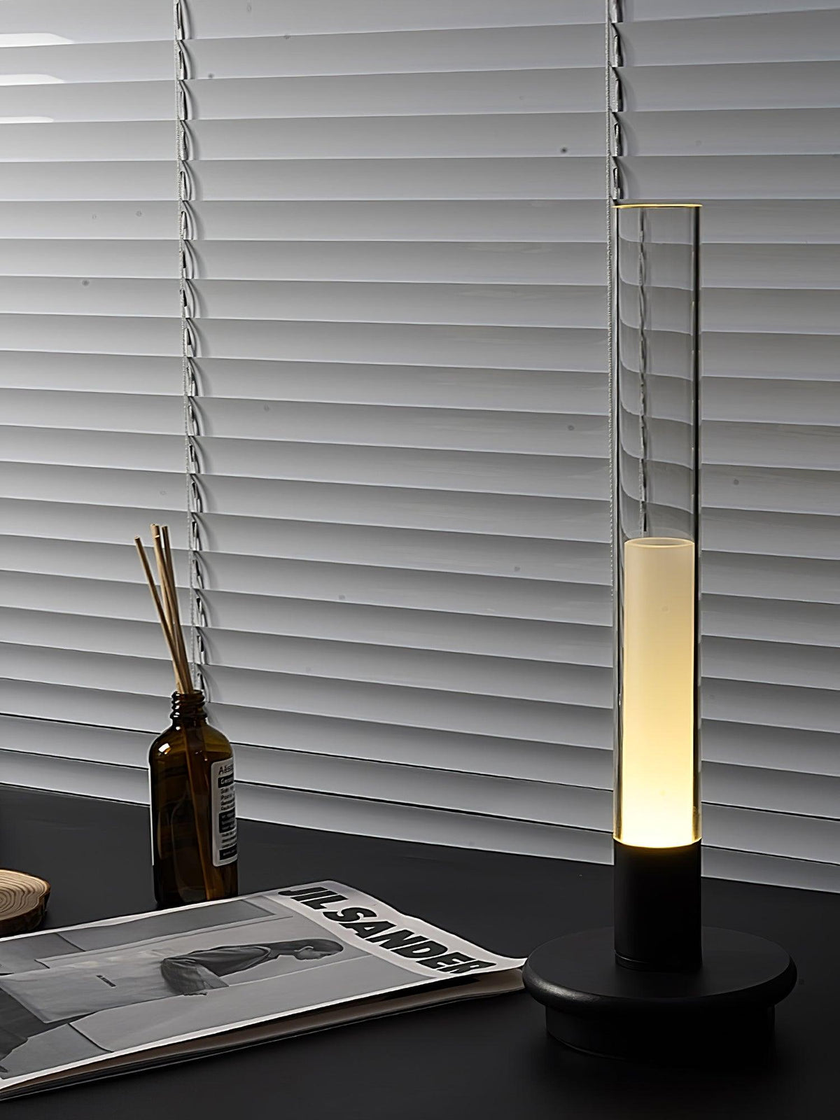 Tevi lámpara de mesa minimalista de acrílico