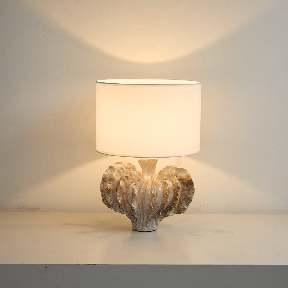 Coral lámpara de mesa en cerámica