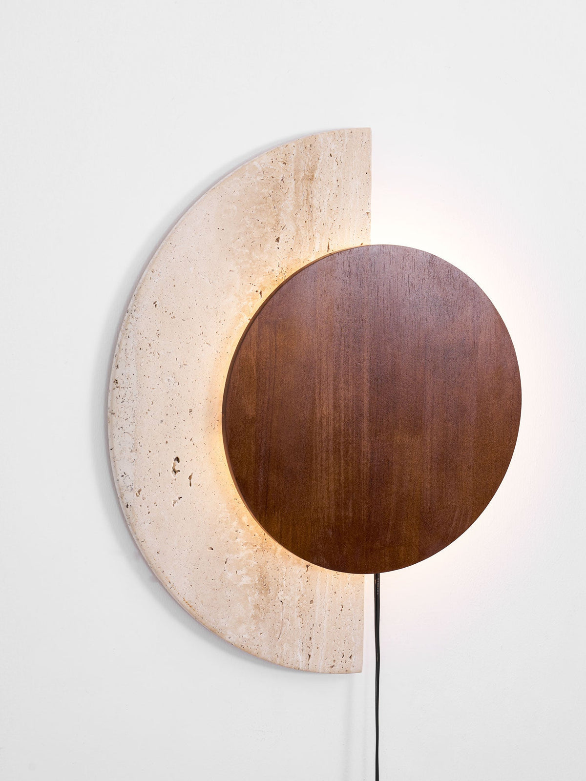 Crescent Halo enchufe-in aplique de pared enchufable