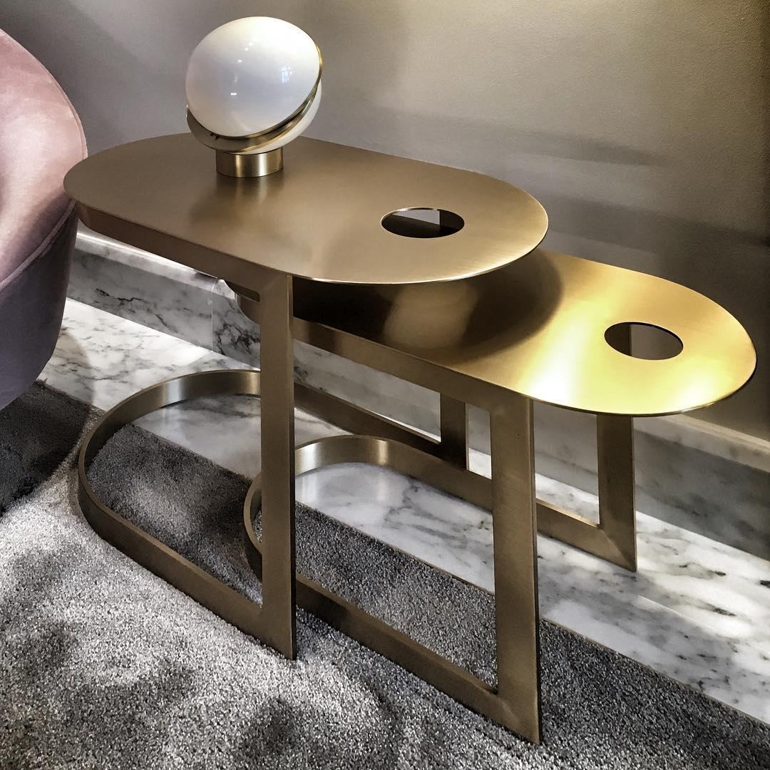Solaria lámpara de mesa futurista