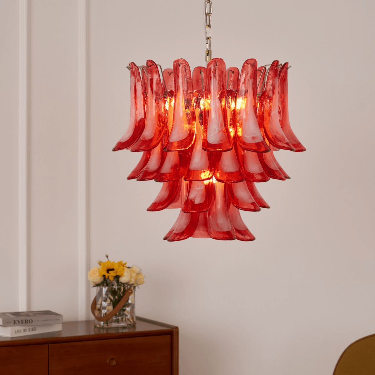 Celoelle lámpara de araña Petalos de vidrio Murano en capas carmesí vintage