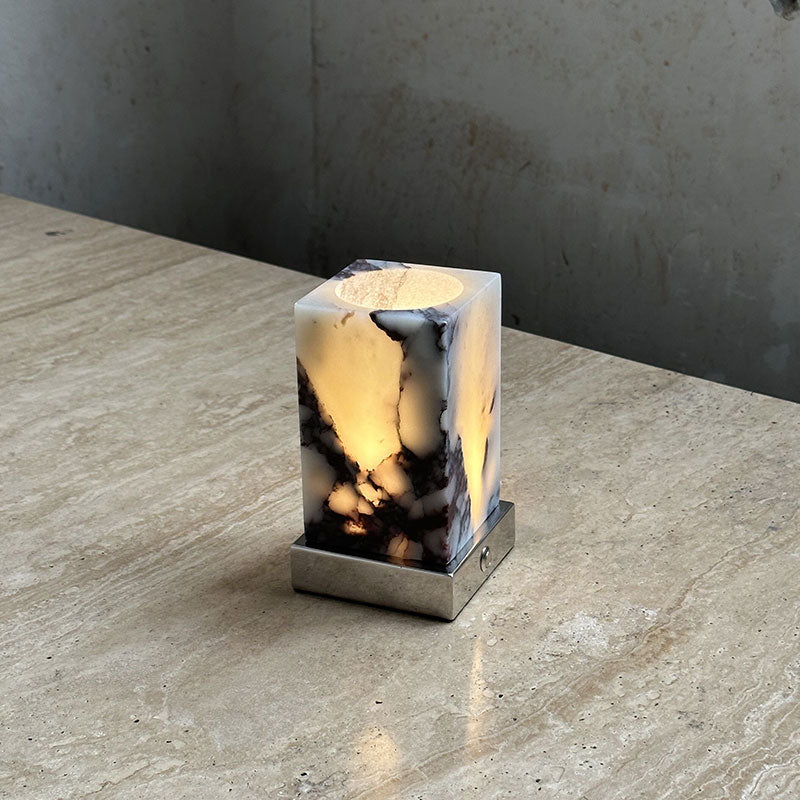 Mirisira lámpara de mesa
