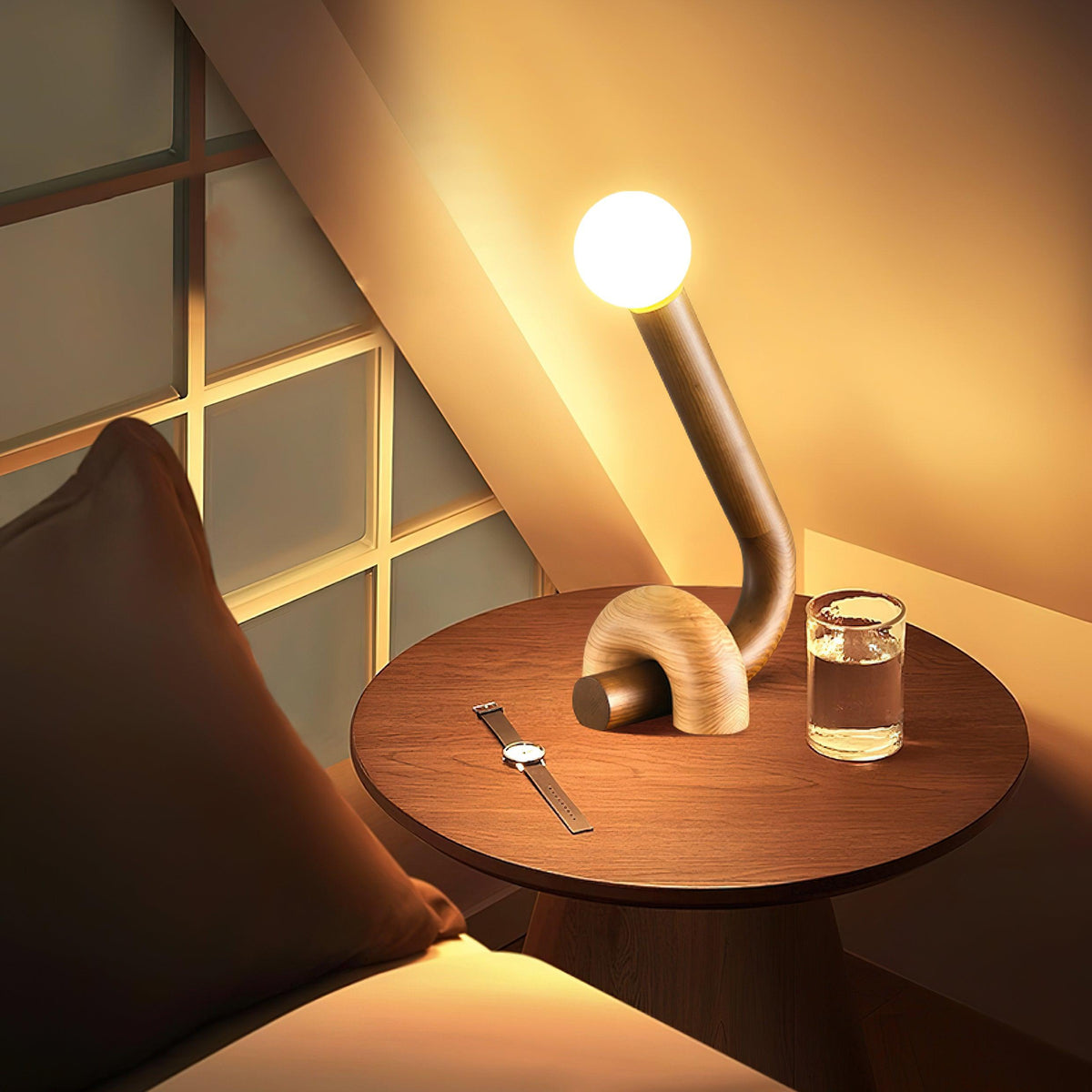 Arcus lámpara de mesa de madera