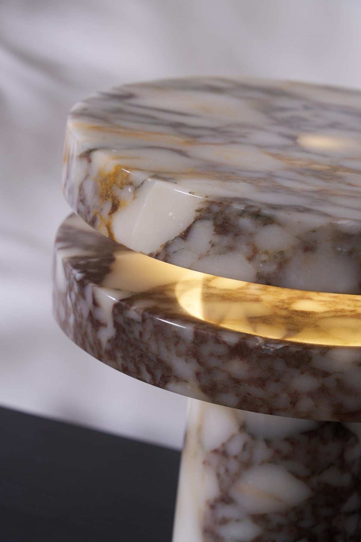 Selerine lámpara de mesa de mármol