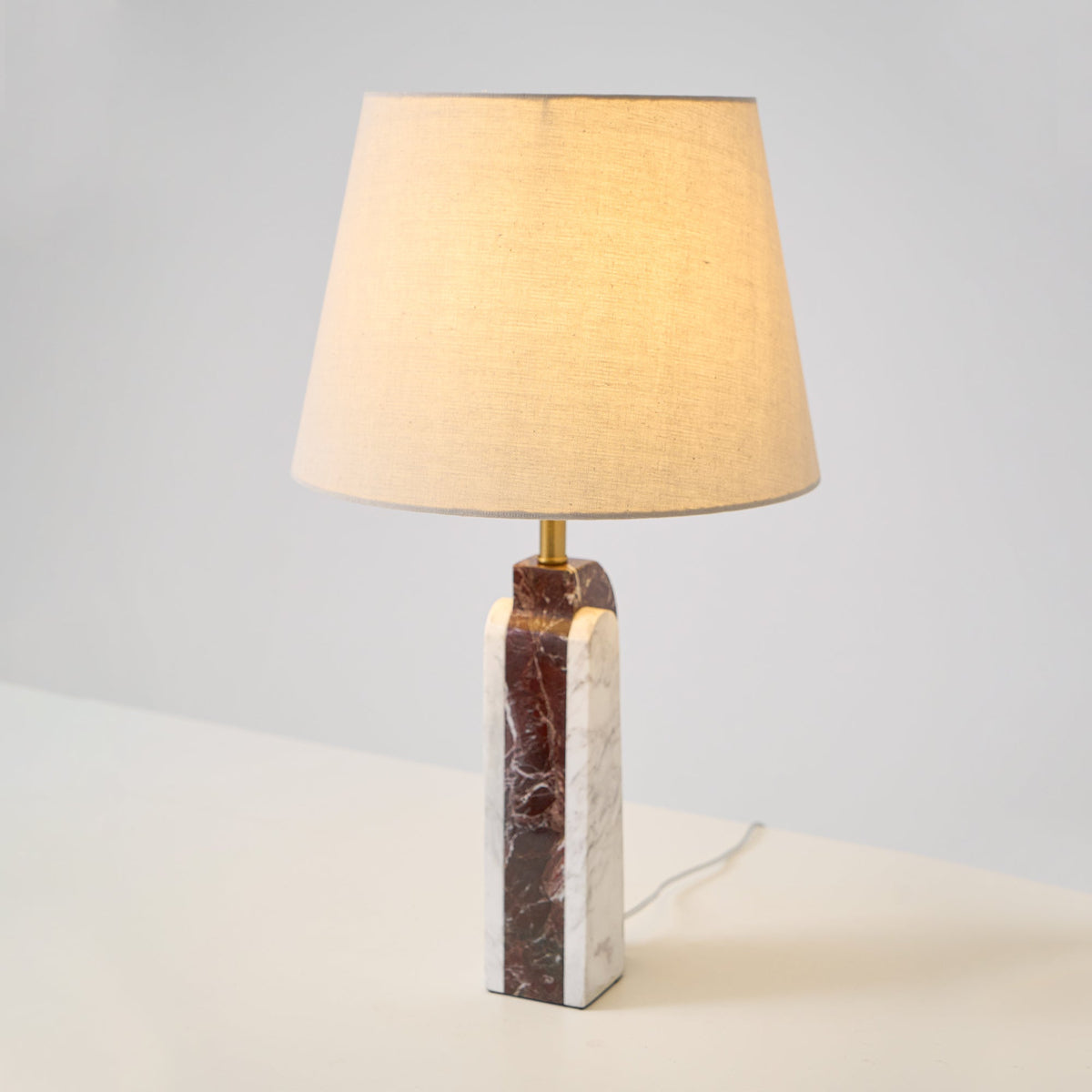 Calivise lámpara de mesa