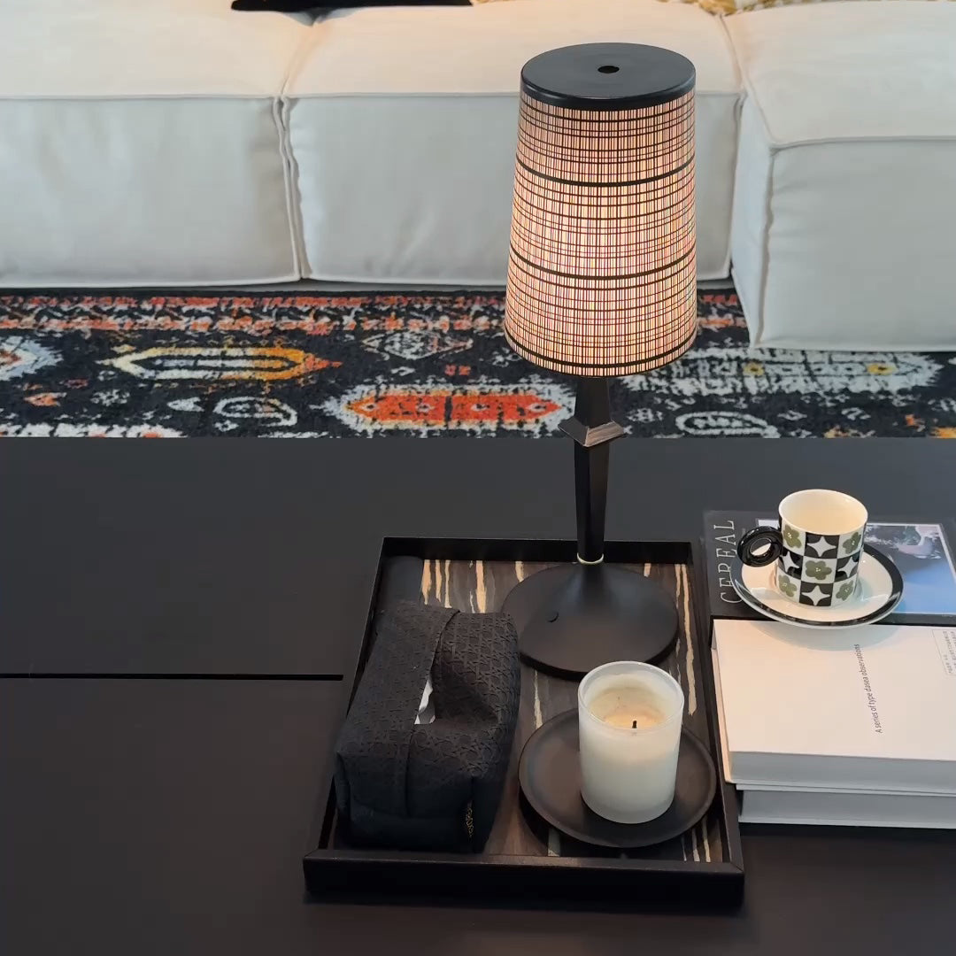 Karma lámpara de mesa Elvior de hierro (con batería integrada)