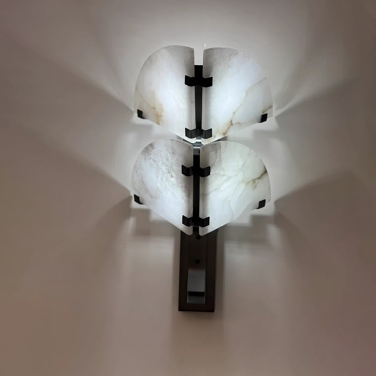 Selesta aplique de pared moderno en alabastro