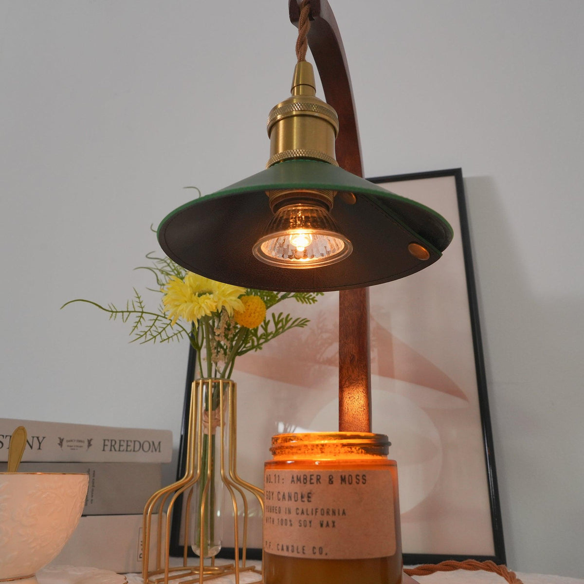 Elvuia lámpara de mesa de madera verde