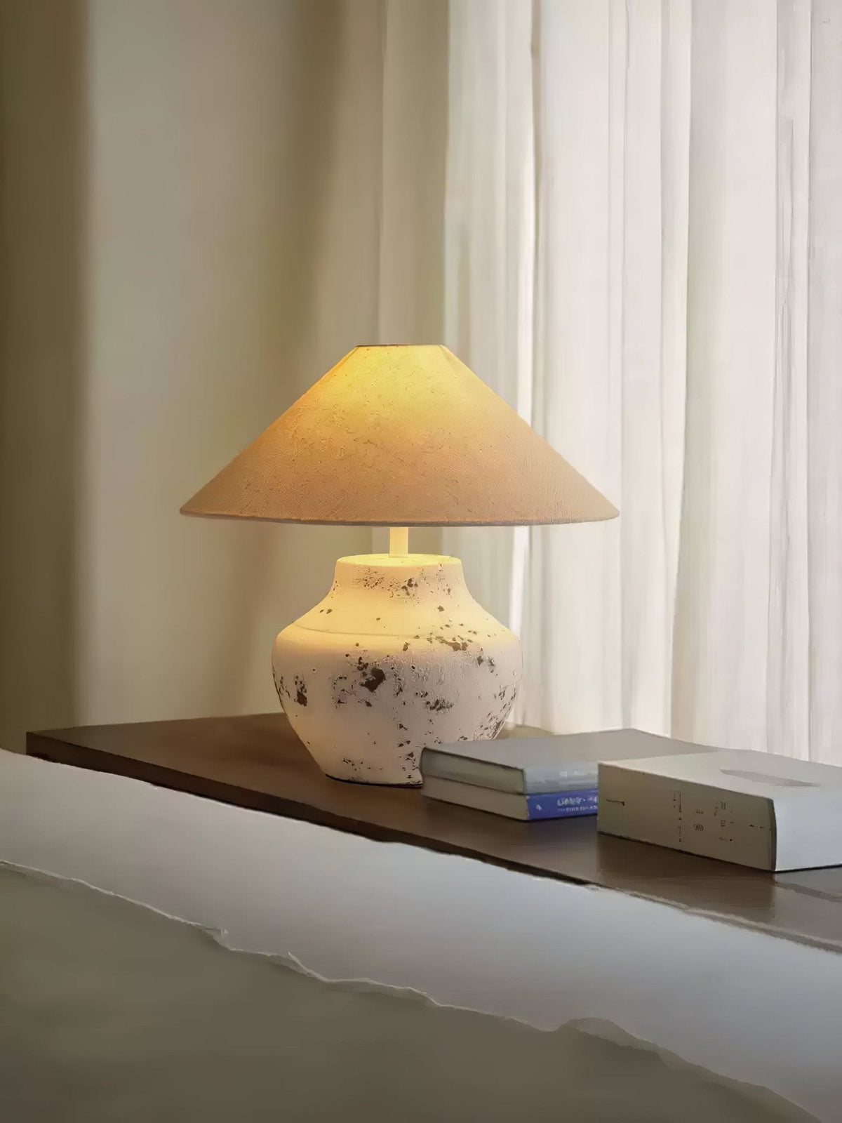 Atticus lámpara de mesa moderna de cerámica