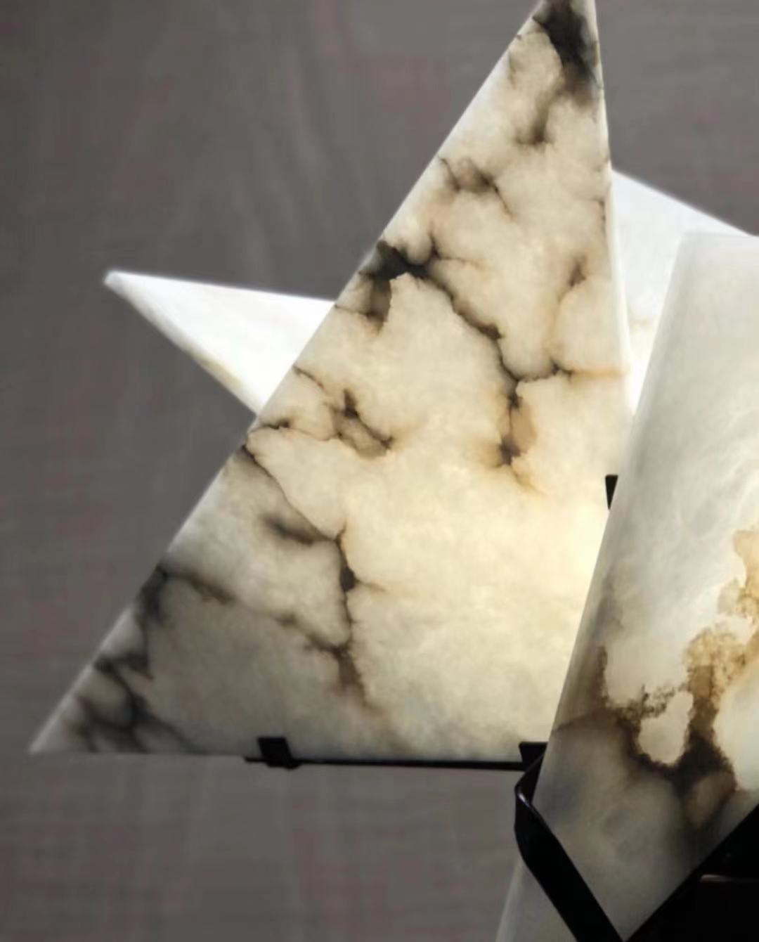 Spire alabastro lámpara de pie