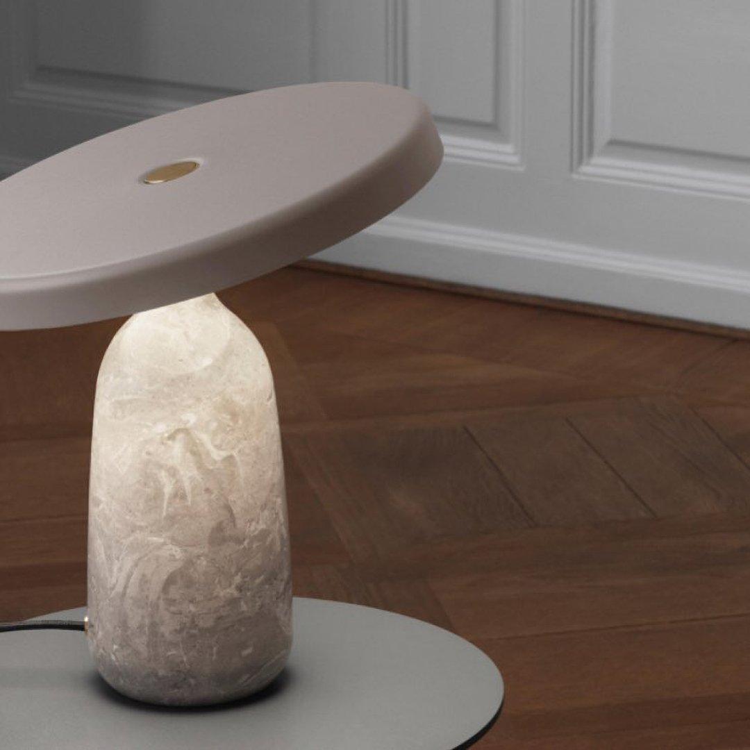 Astrian lámpara de mesa minimalista en mármol