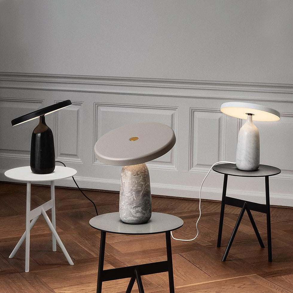 Astrian lámpara de mesa minimalista en mármol