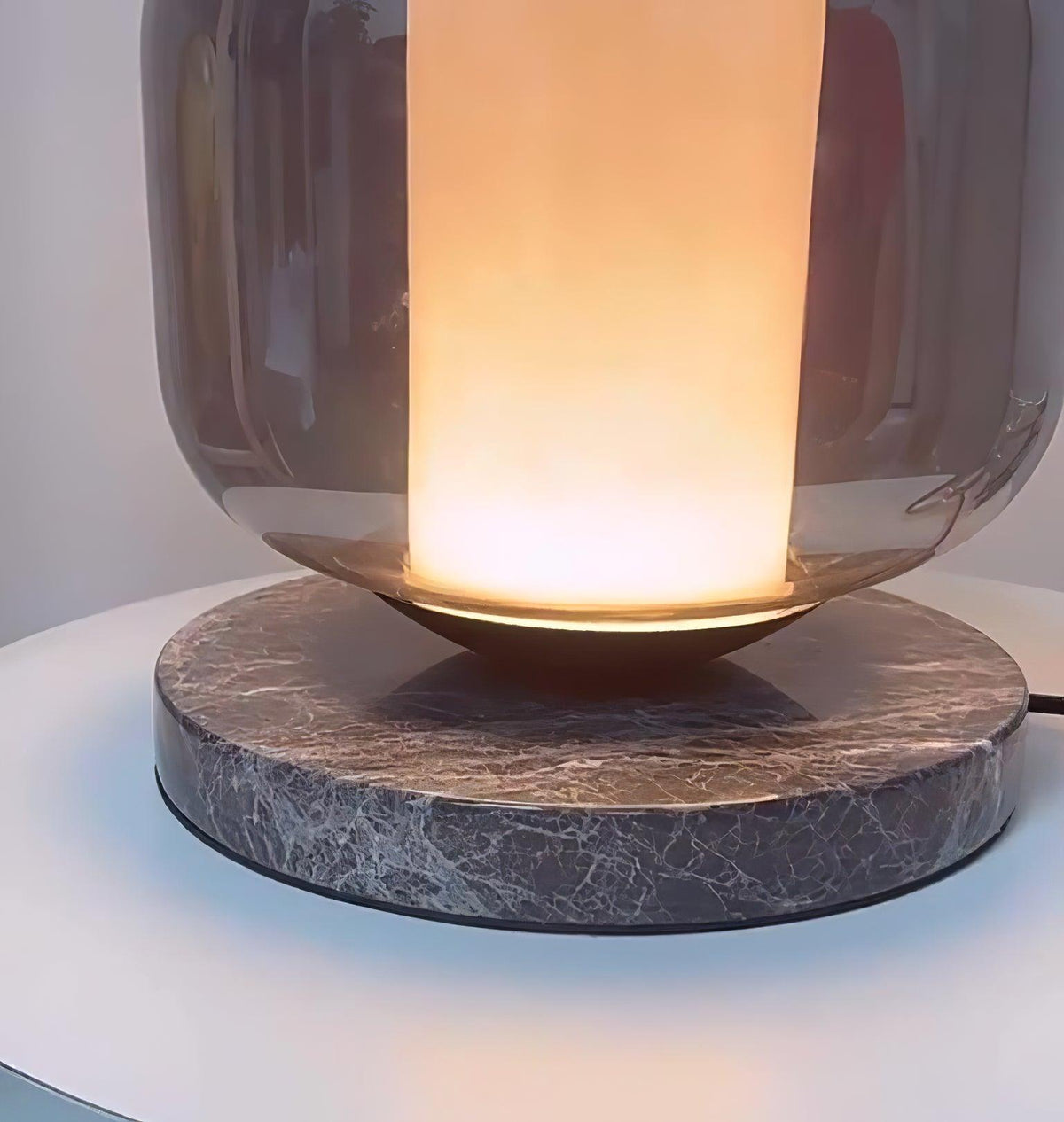 Aaron lámpara de mesa moderna de mármol