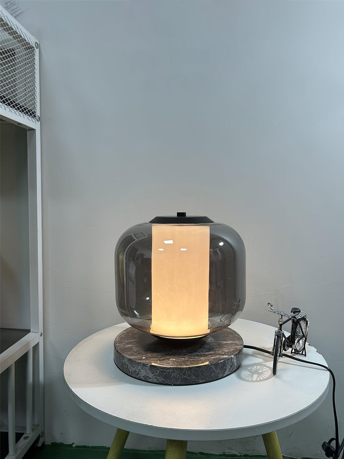 Aaron lámpara de mesa moderna de mármol