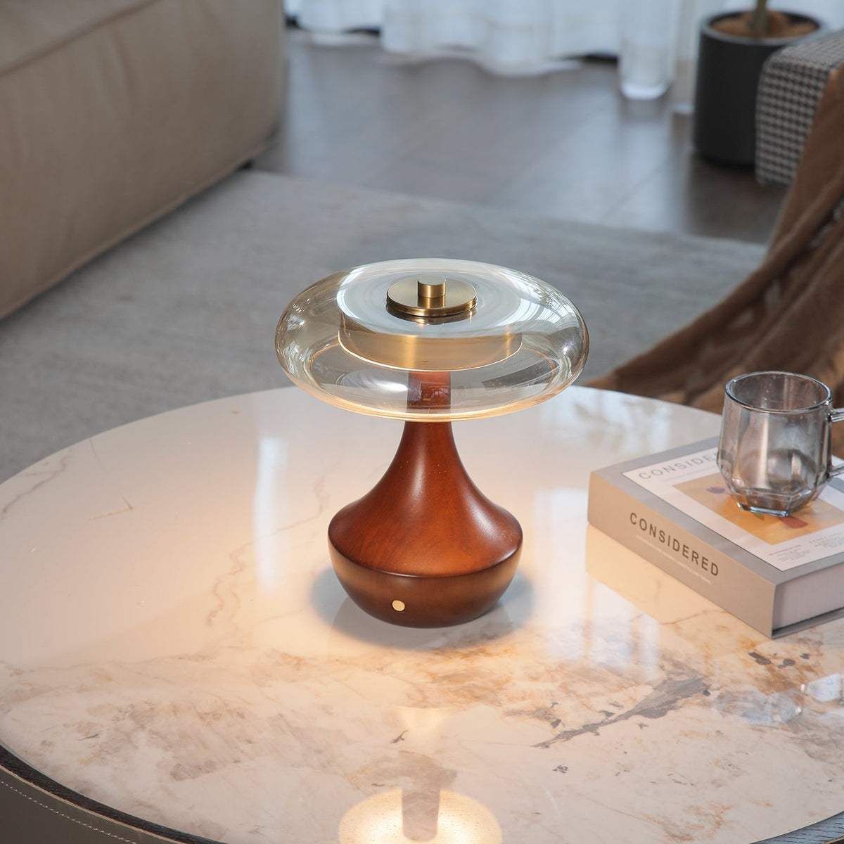 Orlan lámpara de mesa de madera vintage