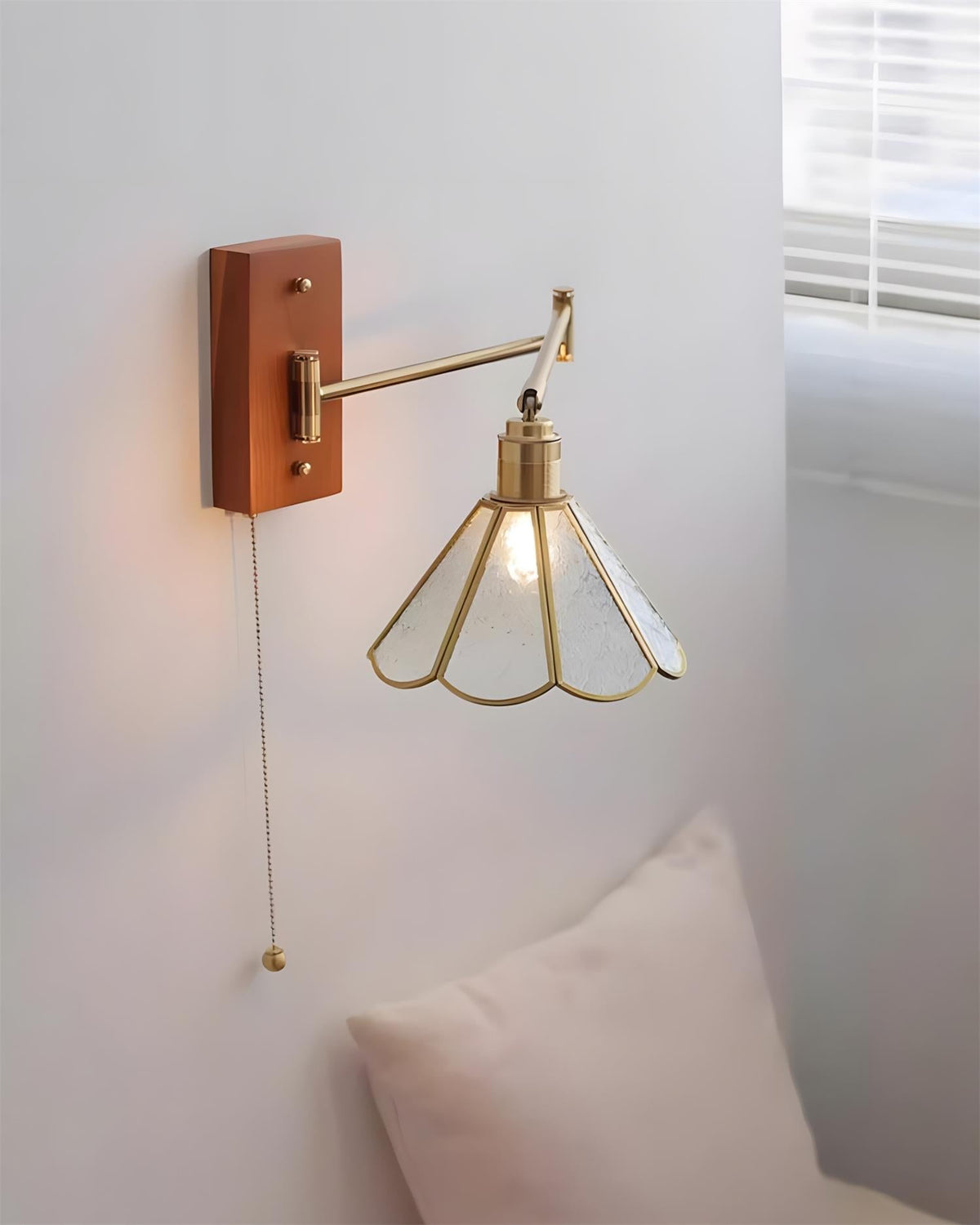 Oreliraine aplique de pared