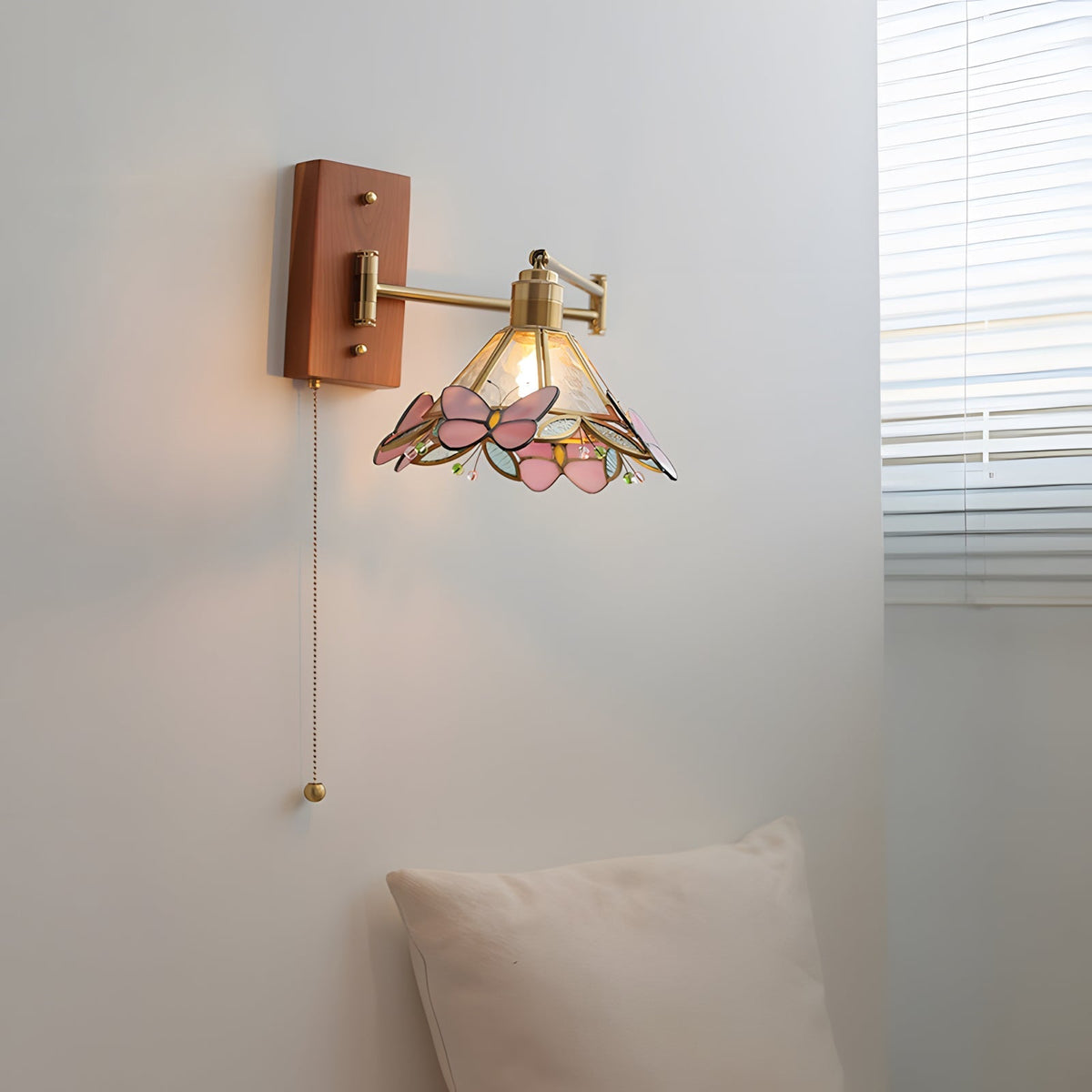 Oreliraine aplique de pared