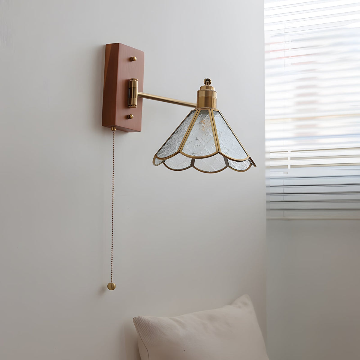Oreliraine aplique de pared
