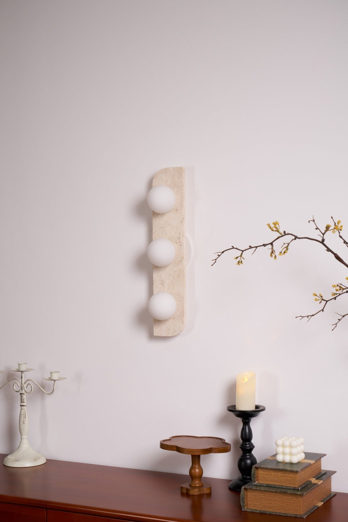 Serearia aplique de pared minimalista de travertino con enchufe enchufable