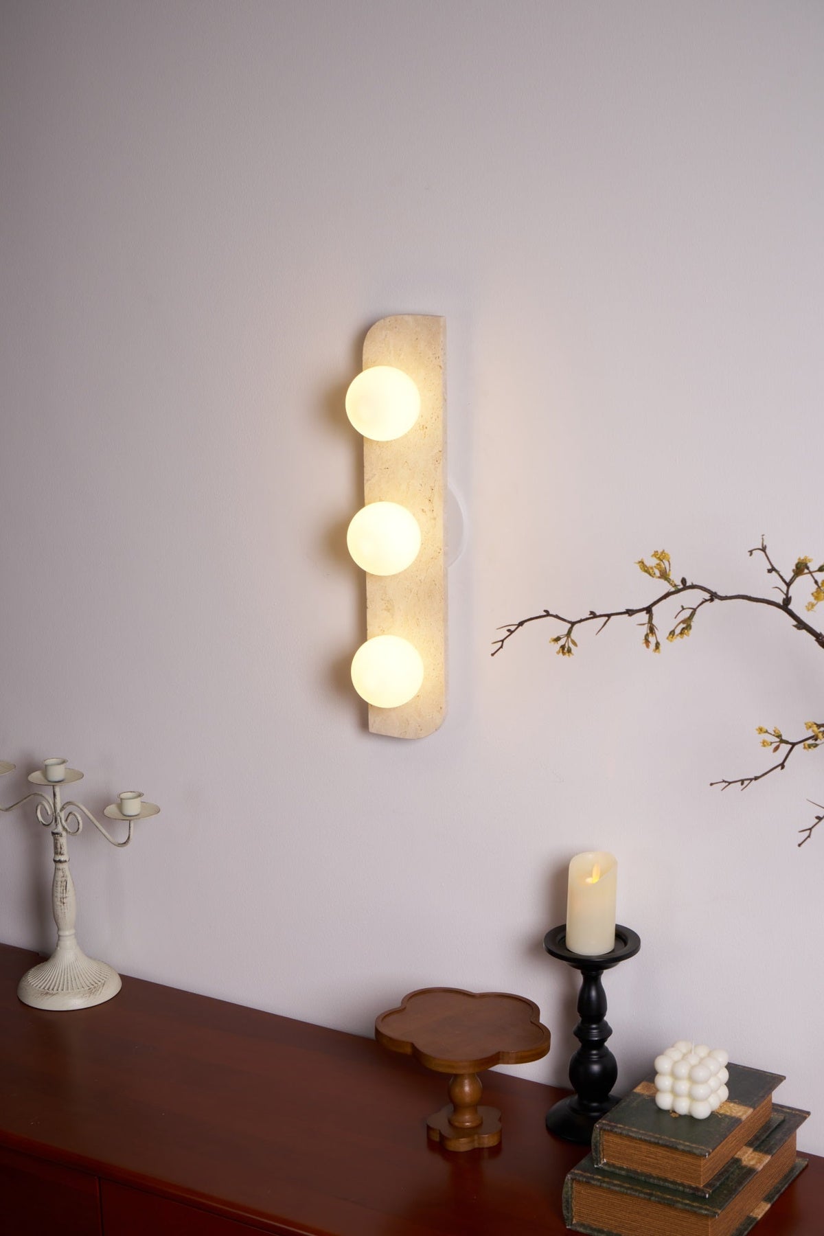 Taviniella aplique de pared minimalista en travertino