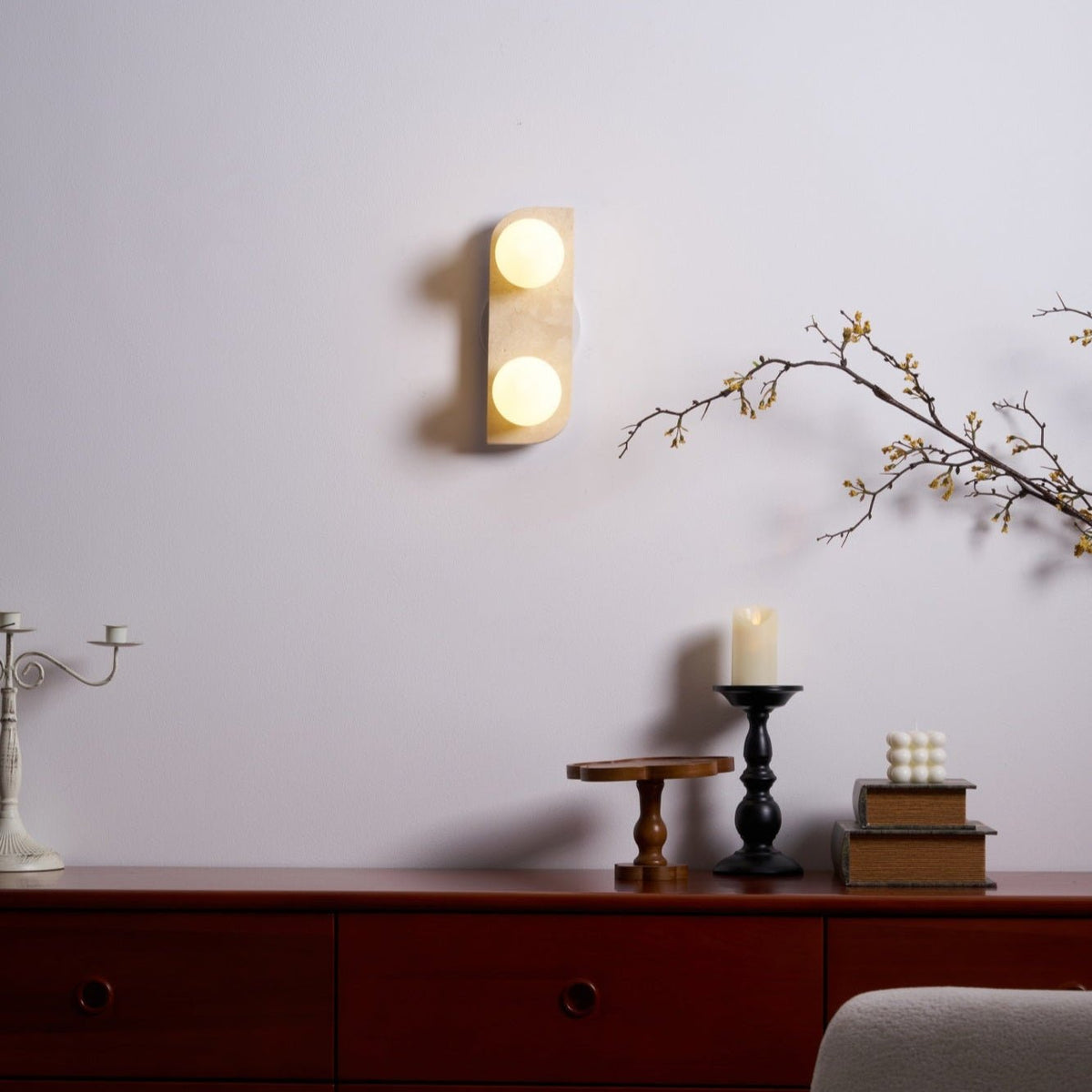 Taviniella aplique de pared minimalista en travertino