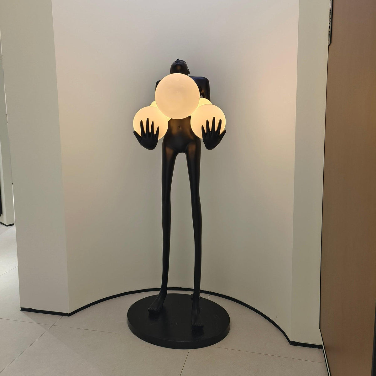 Marind lámpara de pie Sculpture