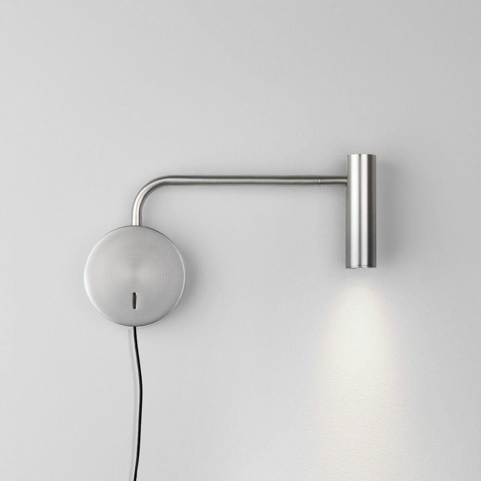 Pivoil aplique de pared