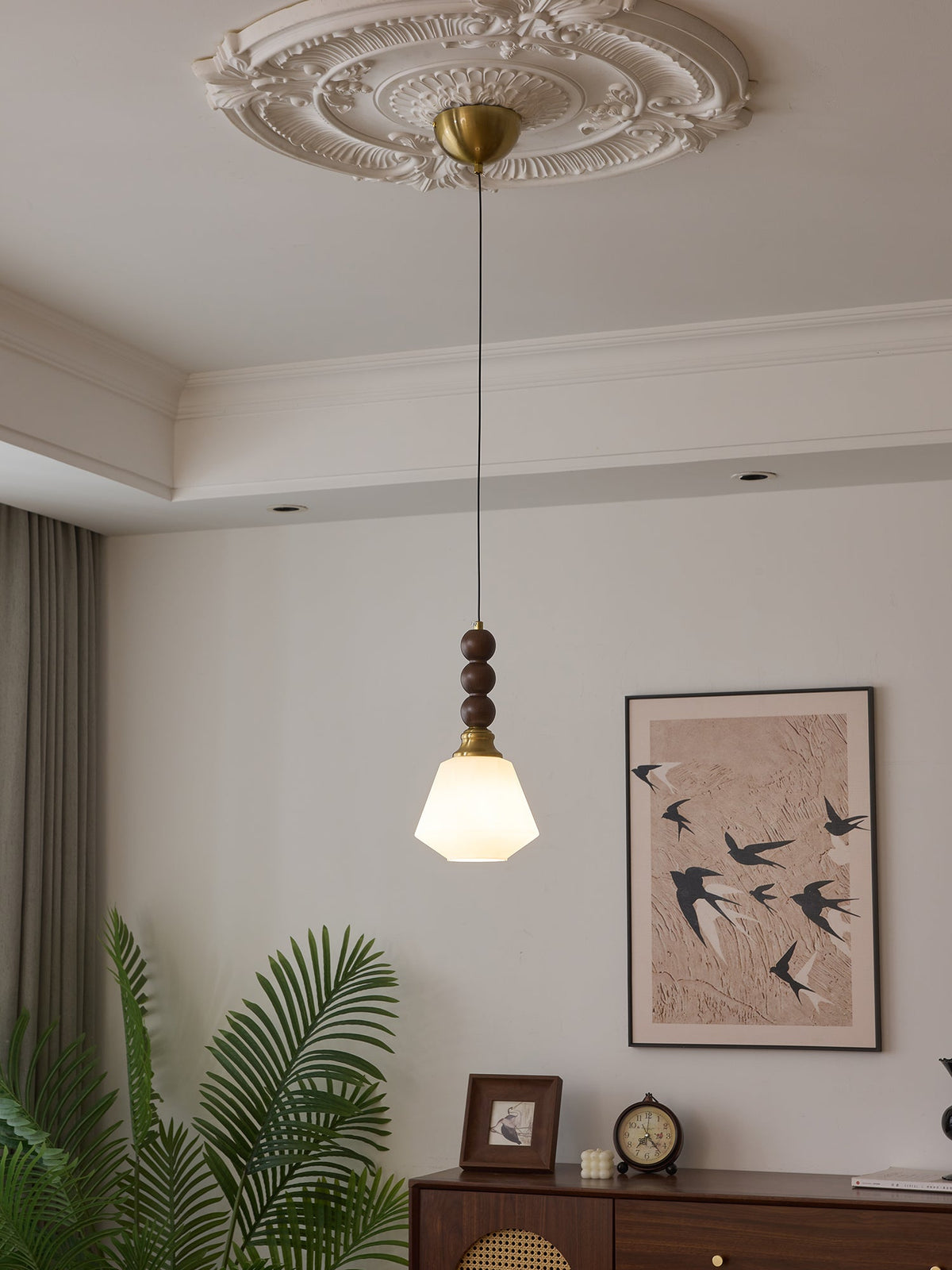 Vothaila lámpara colgante con elegancia tradicional y estilo vintage de vidrio, madera
