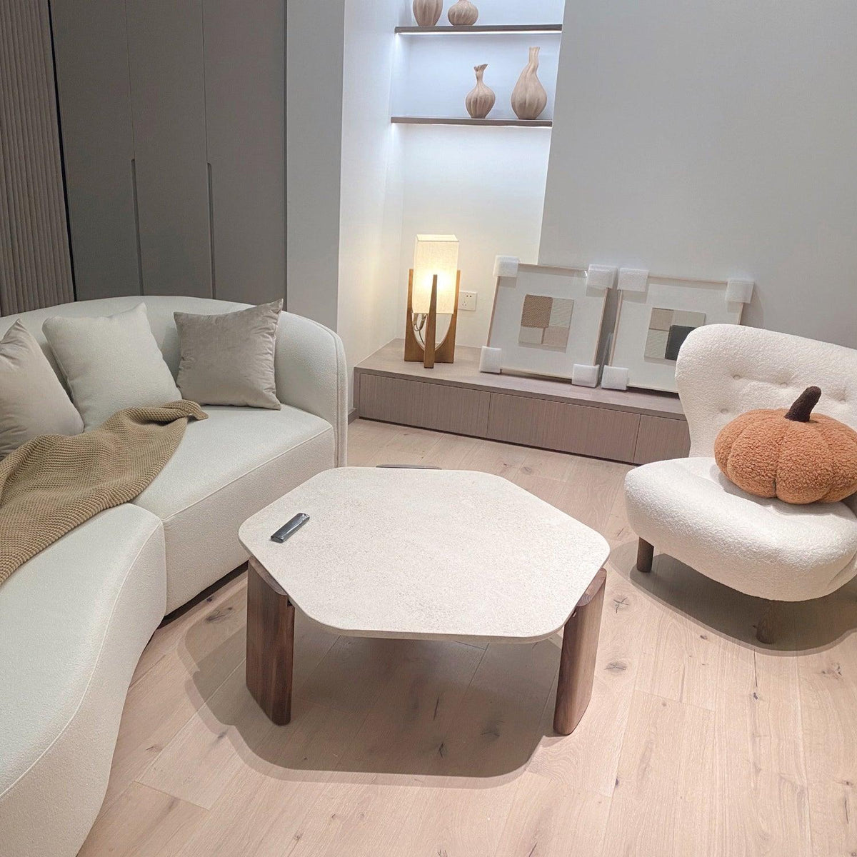 Syleia lámpara de pie de madera moderna