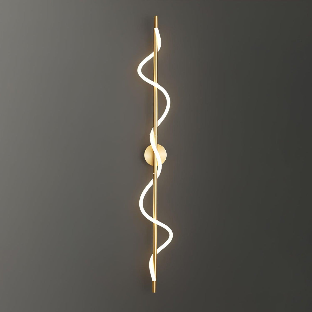 Nivelo aplique de pared escultórico de latón y silicona