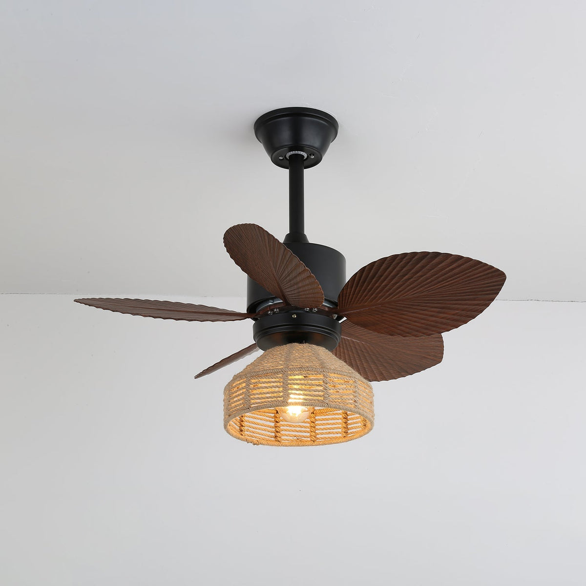 Rivora ventilador de techo con luz de ratán tropical