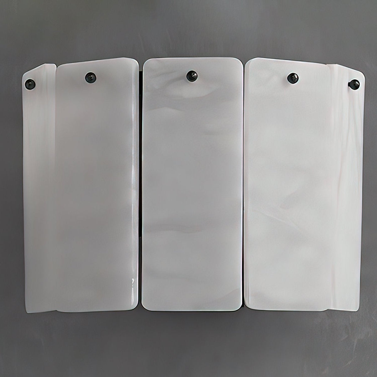 Corvane aplique de pared con placas de alabastro fracturado
