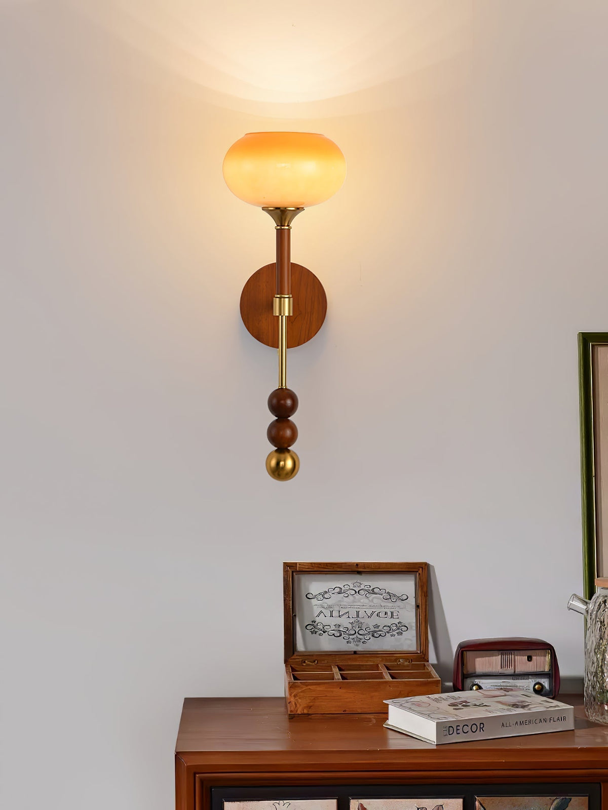 Hilda aplique de pared Roma elegancia de madera